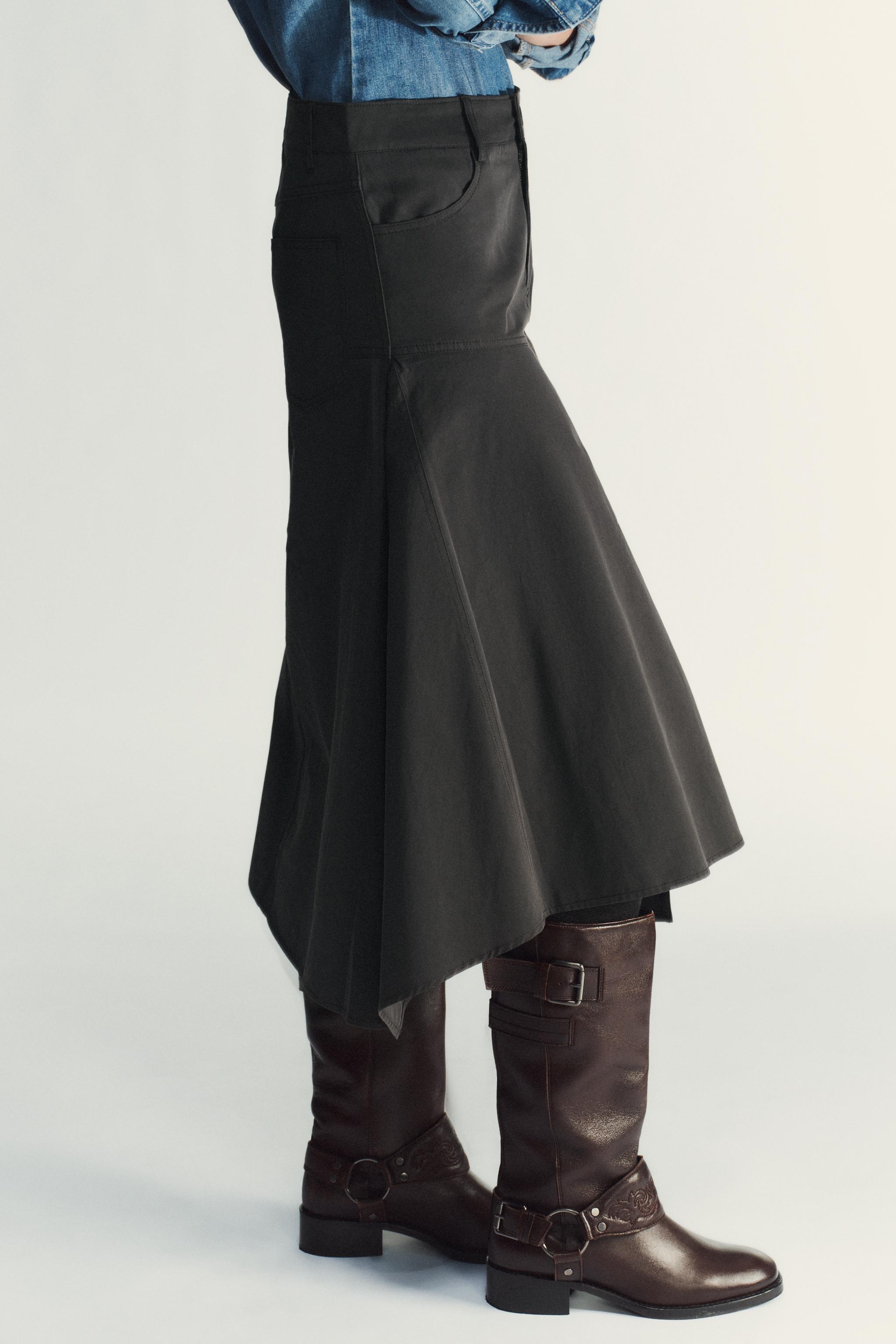 JUPE MI-LONGUE ASYMÉTRIQUE